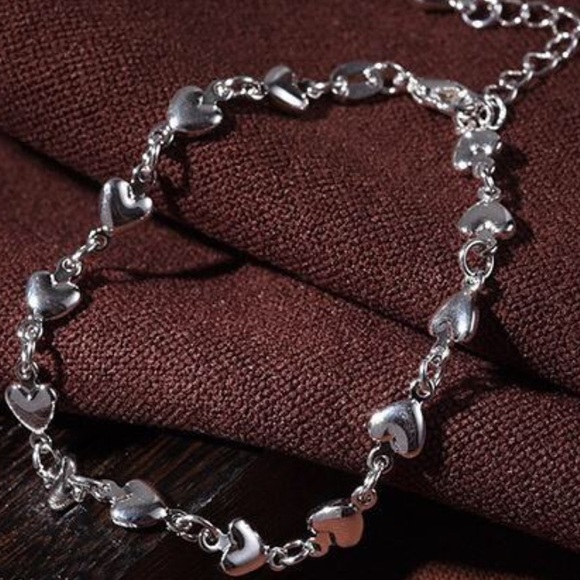 Jewelry - Silver heart charm bracelet adjustable